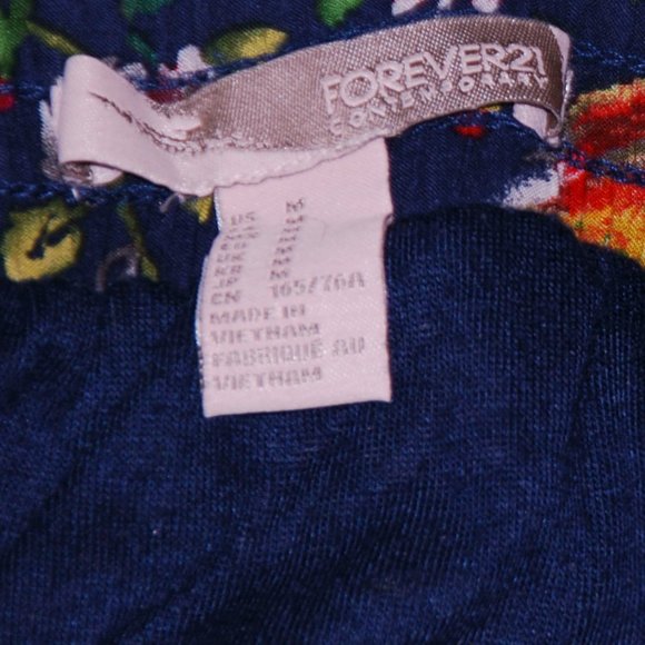 Forever 21 Vintage Style Floral Skirt - Picture 4 of 4